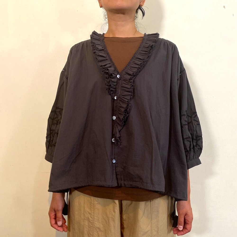 LAITERIE  ６０キャンブリックフリルブラウス /CH88